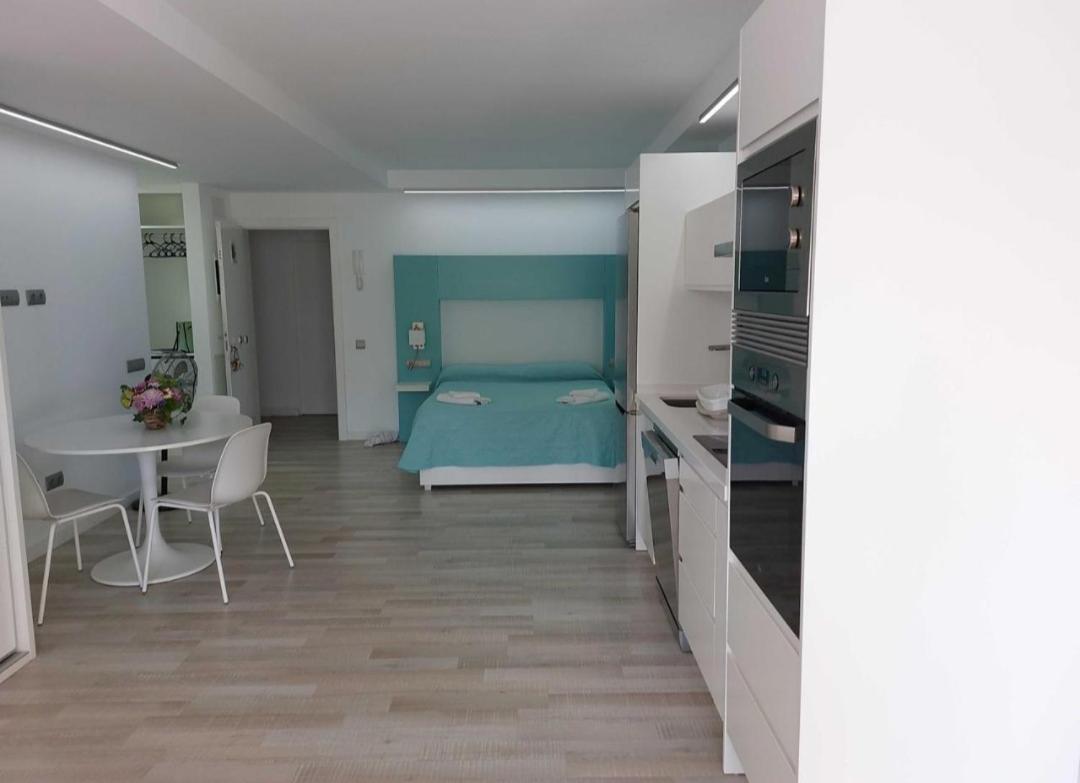 Апартаменти Apartamento Nuevo En Playa Del Aguila Maspalomas Сан-Бартоломе Екстер'єр фото